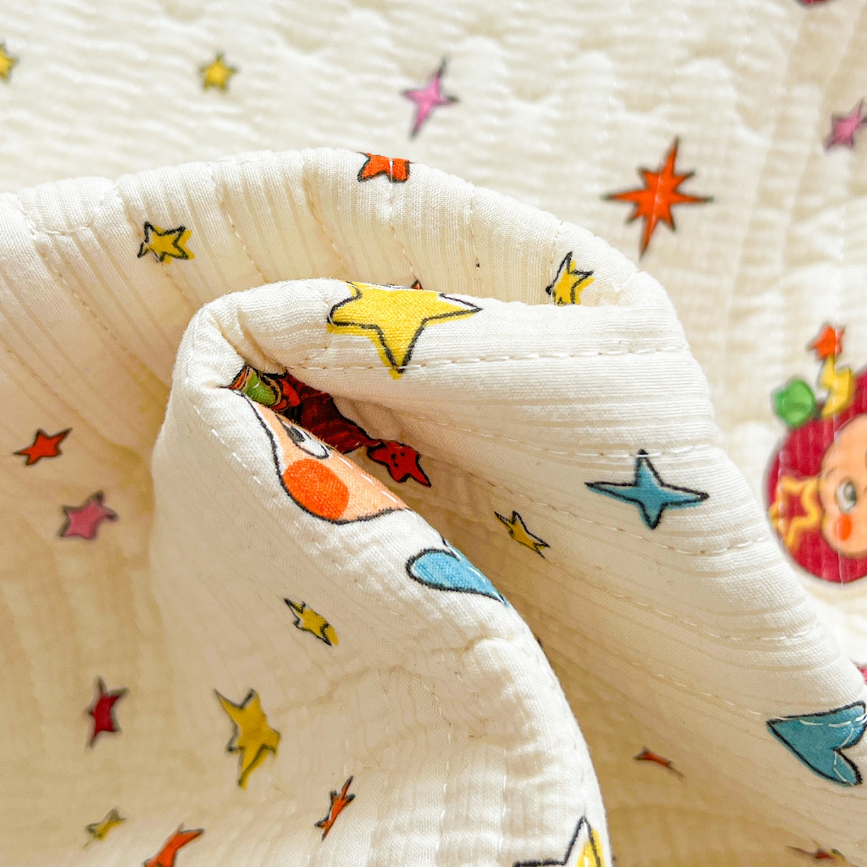 91家纺网 家纺一手货源 找家纺 恒尚居 2026新款A类贝壳绣泡芙纱床盖四套件泡芙棉双层纱床垫床褥 奶黄星星人