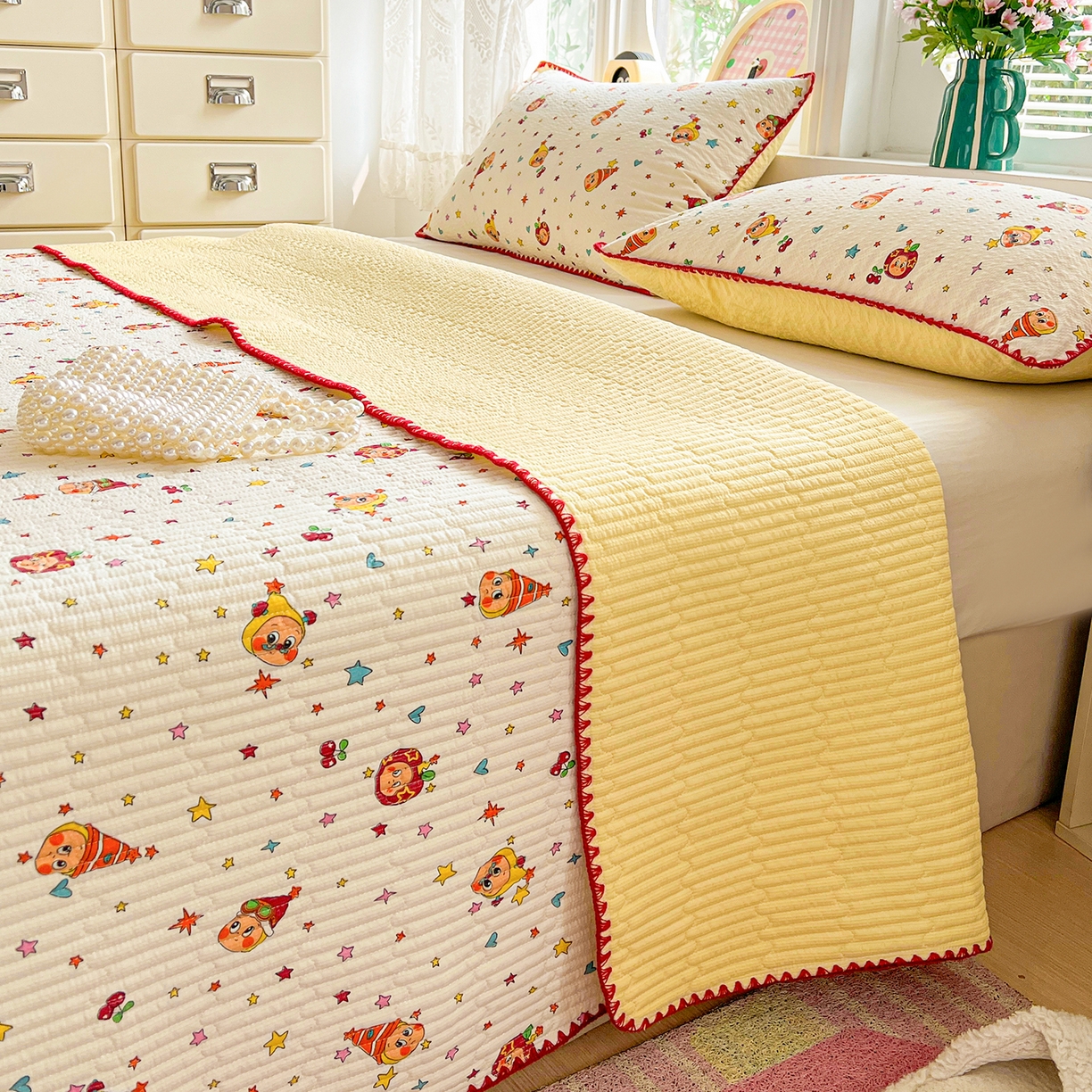 91家纺网 家纺一手货源 找家纺 恒尚居 2026新款A类贝壳绣泡芙纱床盖四套件泡芙棉双层纱床垫床褥 奶黄星星人