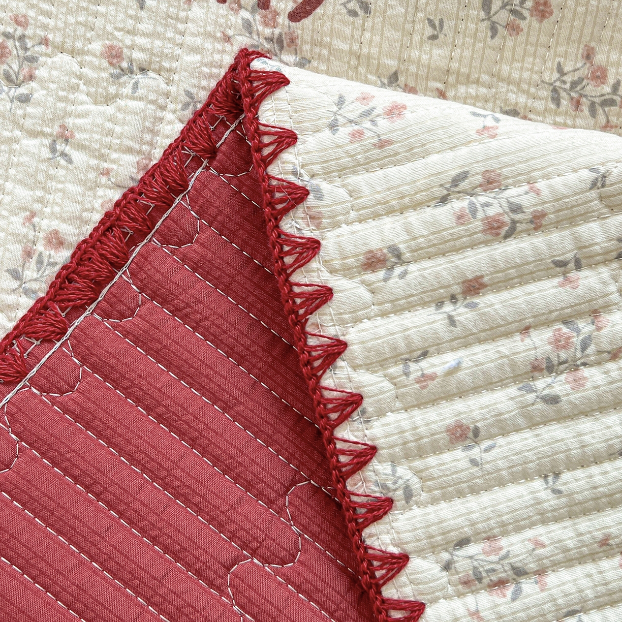 91家纺网 家纺一手货源 找家纺 恒尚居 2026新款A类贝壳绣泡芙纱床盖四套件泡芙棉双层纱床垫床褥 红织花兔