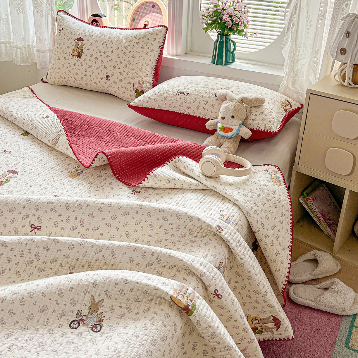 91家纺网 家纺一手货源 找家纺 恒尚居 2026新款A类贝壳绣泡芙纱床盖四套件泡芙棉双层纱床垫床褥 红织花兔