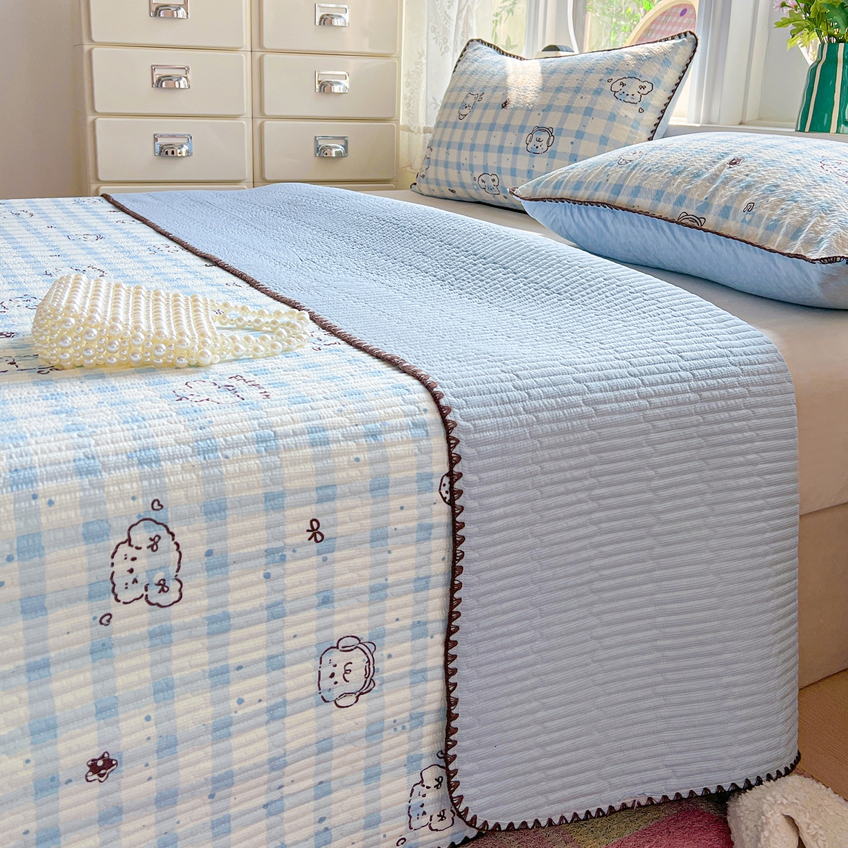 91家纺网 家纺一手货源 找家纺 恒尚居 2026新款A类贝壳绣泡芙纱床盖四套件泡芙棉双层纱床垫床褥 兰格奶狗