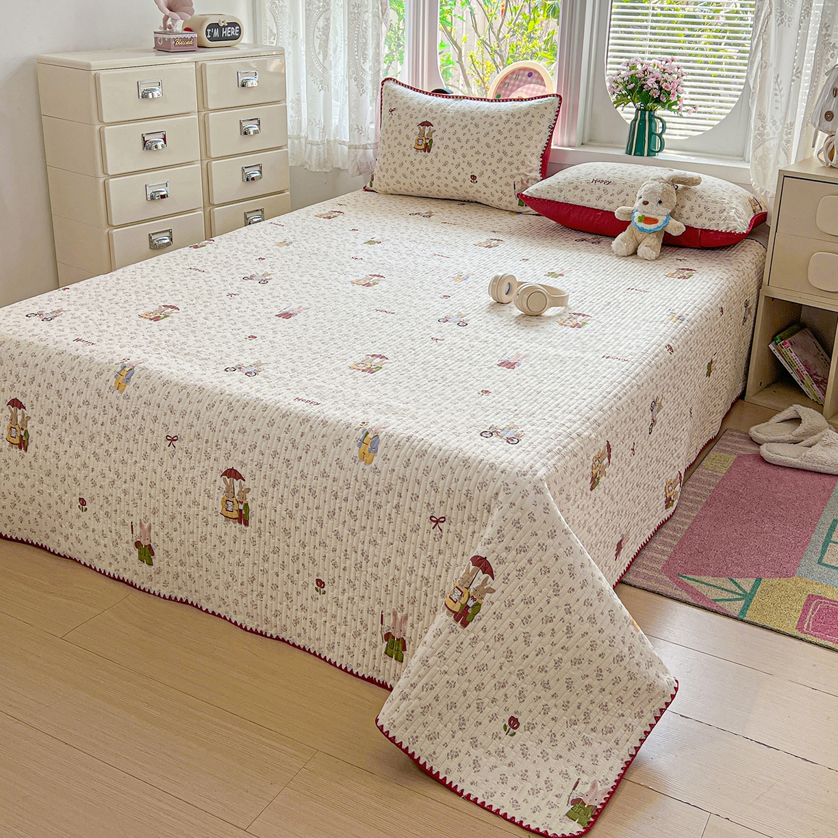 91家纺网 家纺一手货源 找家纺 恒尚居 2026新款A类贝壳绣泡芙纱床盖四套件泡芙棉双层纱床垫床褥 红织花兔