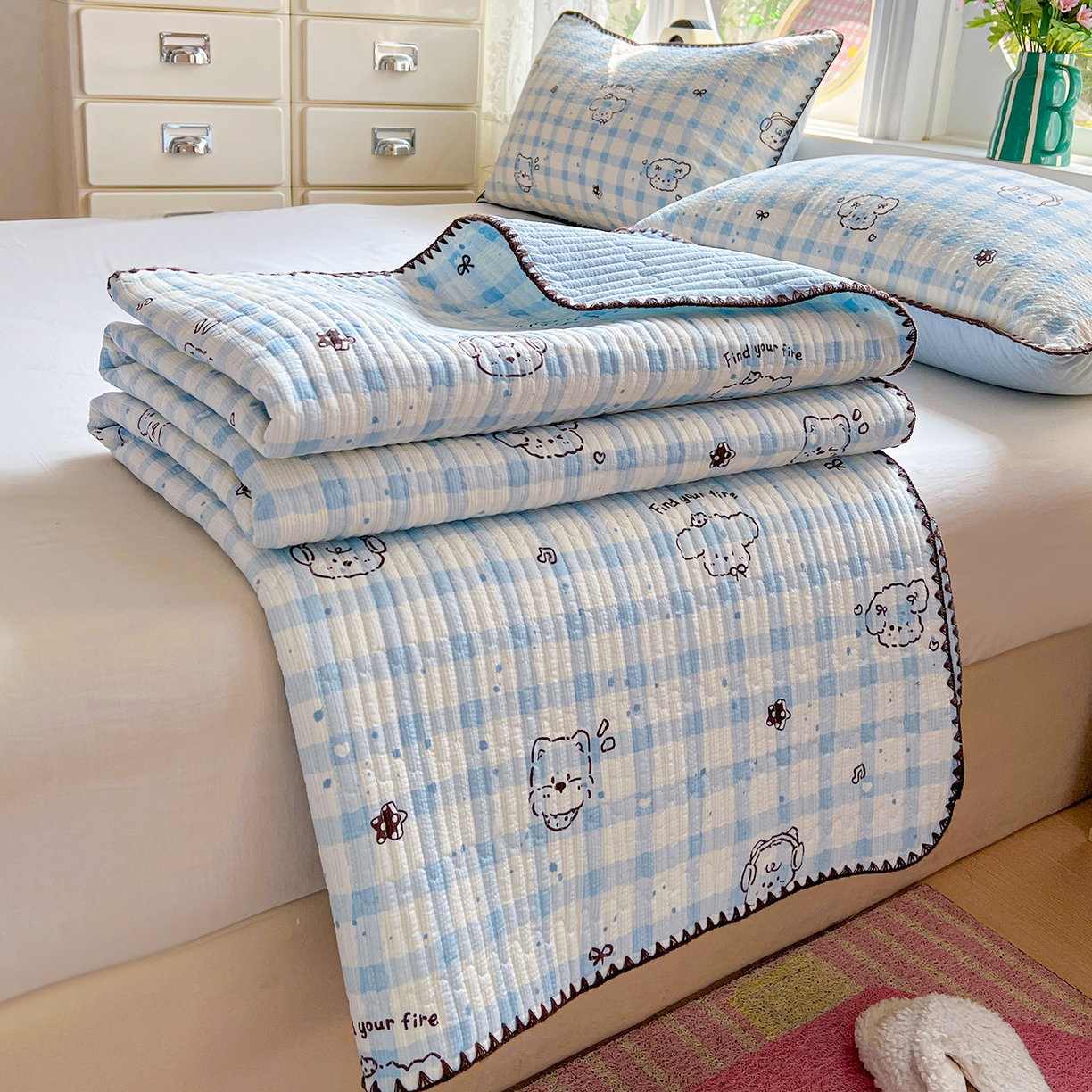 91家纺网 家纺一手货源 找家纺 恒尚居 2026新款A类贝壳绣泡芙纱床盖四套件泡芙棉双层纱床垫床褥 兰格奶狗