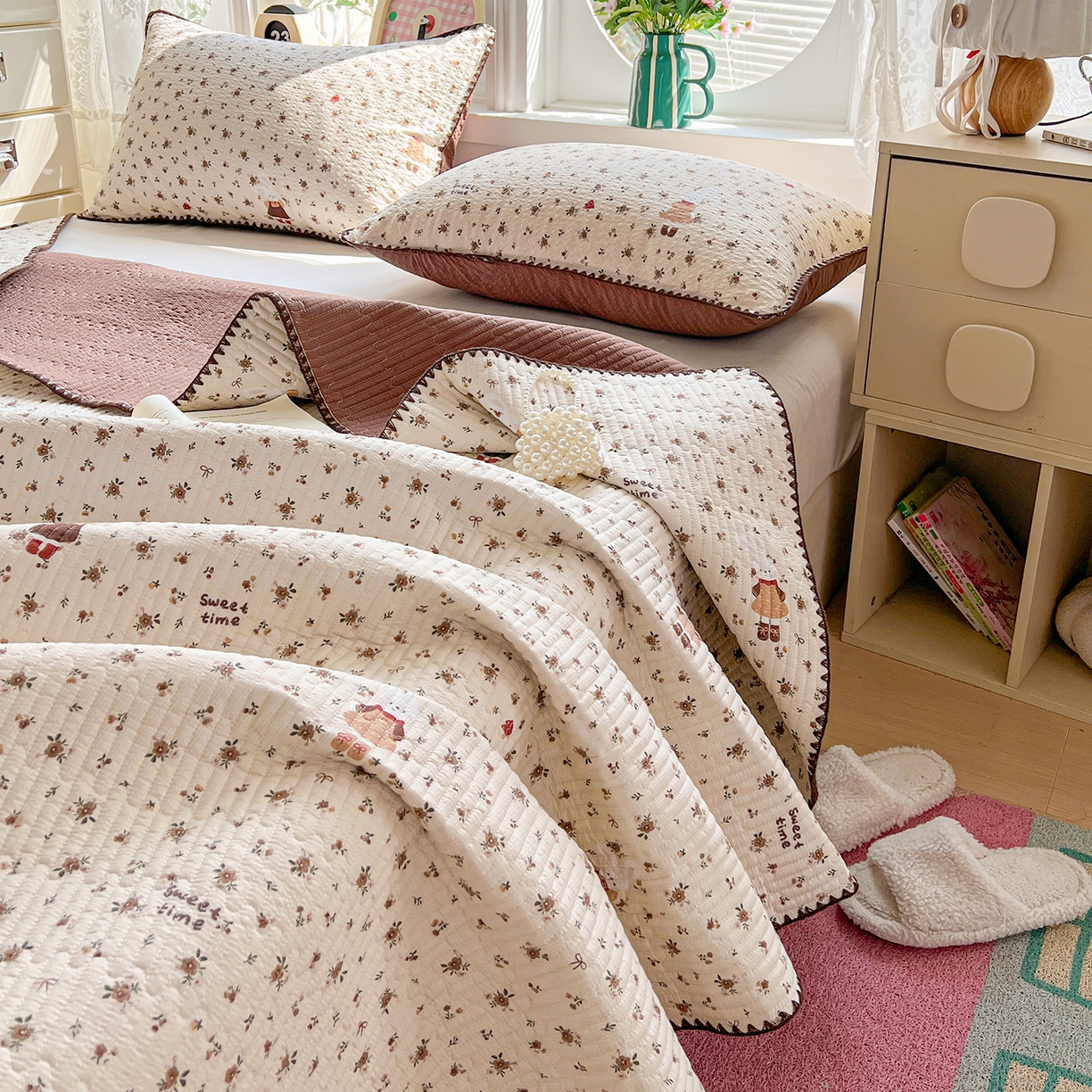 91家纺网 家纺一手货源 找家纺 恒尚居 2026新款A类贝壳绣泡芙纱床盖四套件泡芙棉双层纱床垫床褥 花雨小兔