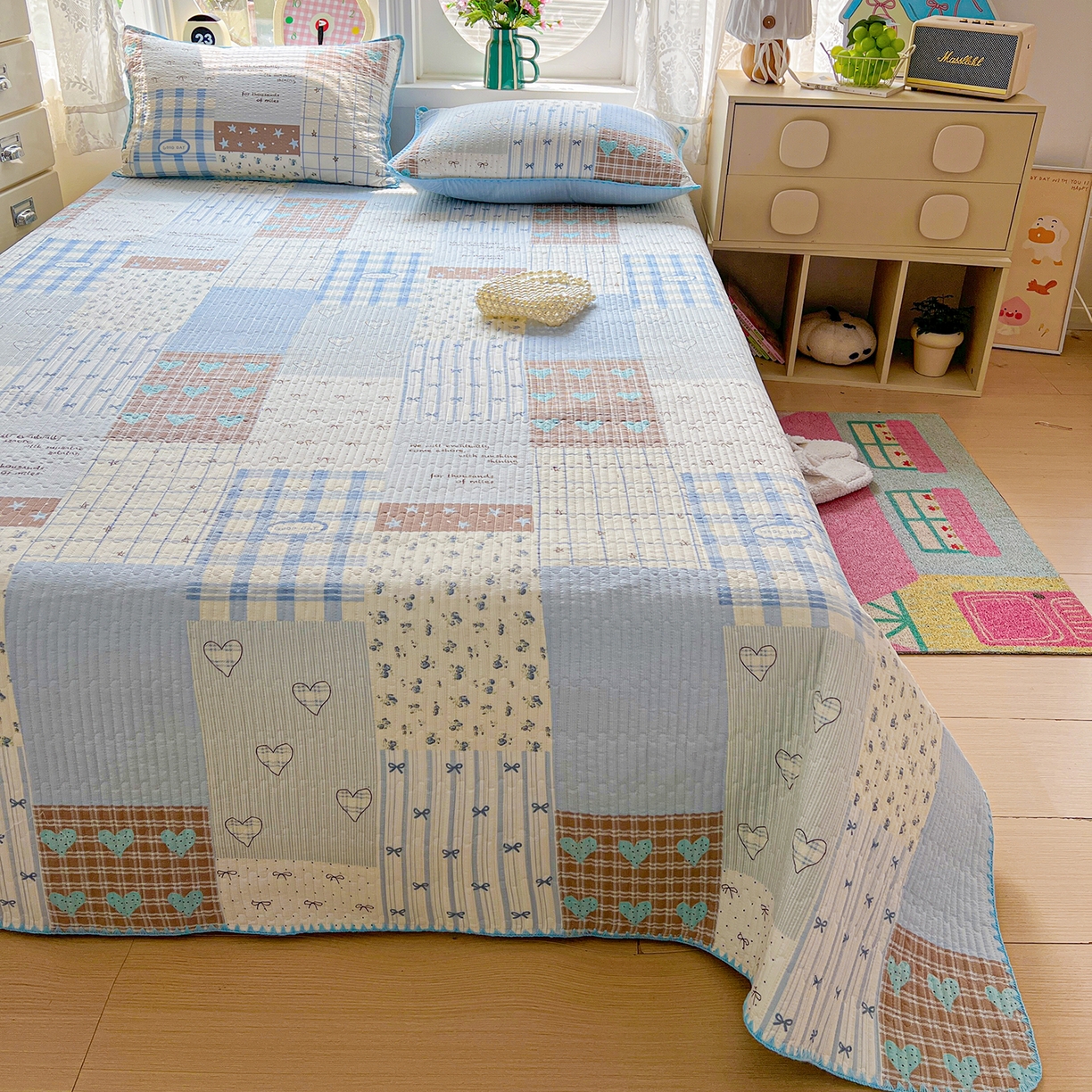 91家纺网 家纺一手货源 找家纺 恒尚居 2026新款A类贝壳绣泡芙纱床盖四套件泡芙棉双层纱床垫床褥 拼格奶蓝