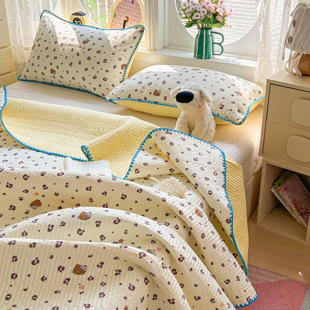 91家纺网 家纺一手货源 找家纺 恒尚居 2026新款A类贝壳绣泡芙纱床盖四套件泡芙棉双层纱床垫床褥 奶呼小猫