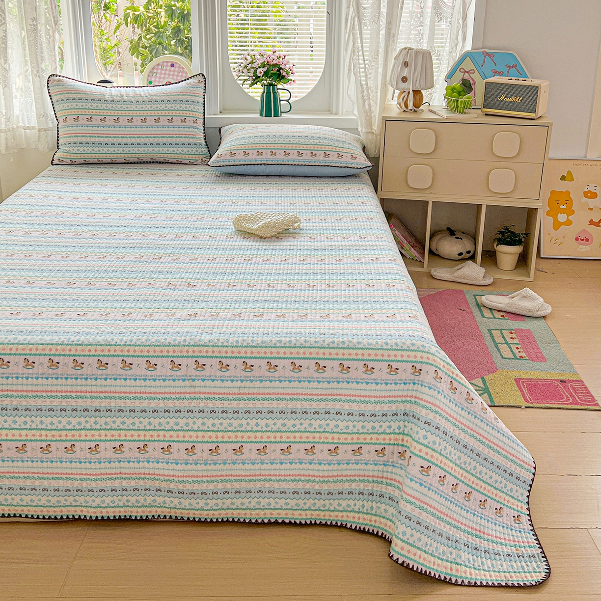 91家纺网 家纺一手货源 找家纺 恒尚居 2026新款A类贝壳绣泡芙纱床盖四套件泡芙棉双层纱床垫床褥 彩虹木马