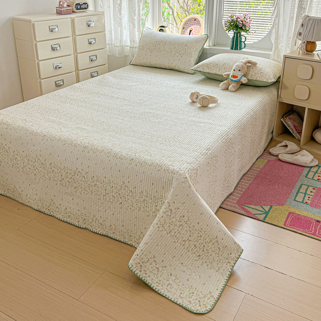 91家纺网 家纺一手货源 找家纺 恒尚居 2026新款A类贝壳绣泡芙纱床盖四套件泡芙棉双层纱床垫床褥 绿叶紫花