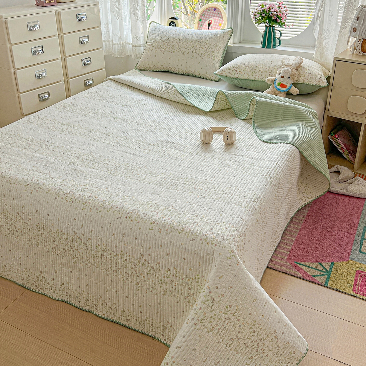 91家纺网 家纺一手货源 找家纺 恒尚居 2026新款A类贝壳绣泡芙纱床盖四套件泡芙棉双层纱床垫床褥 绿叶紫花