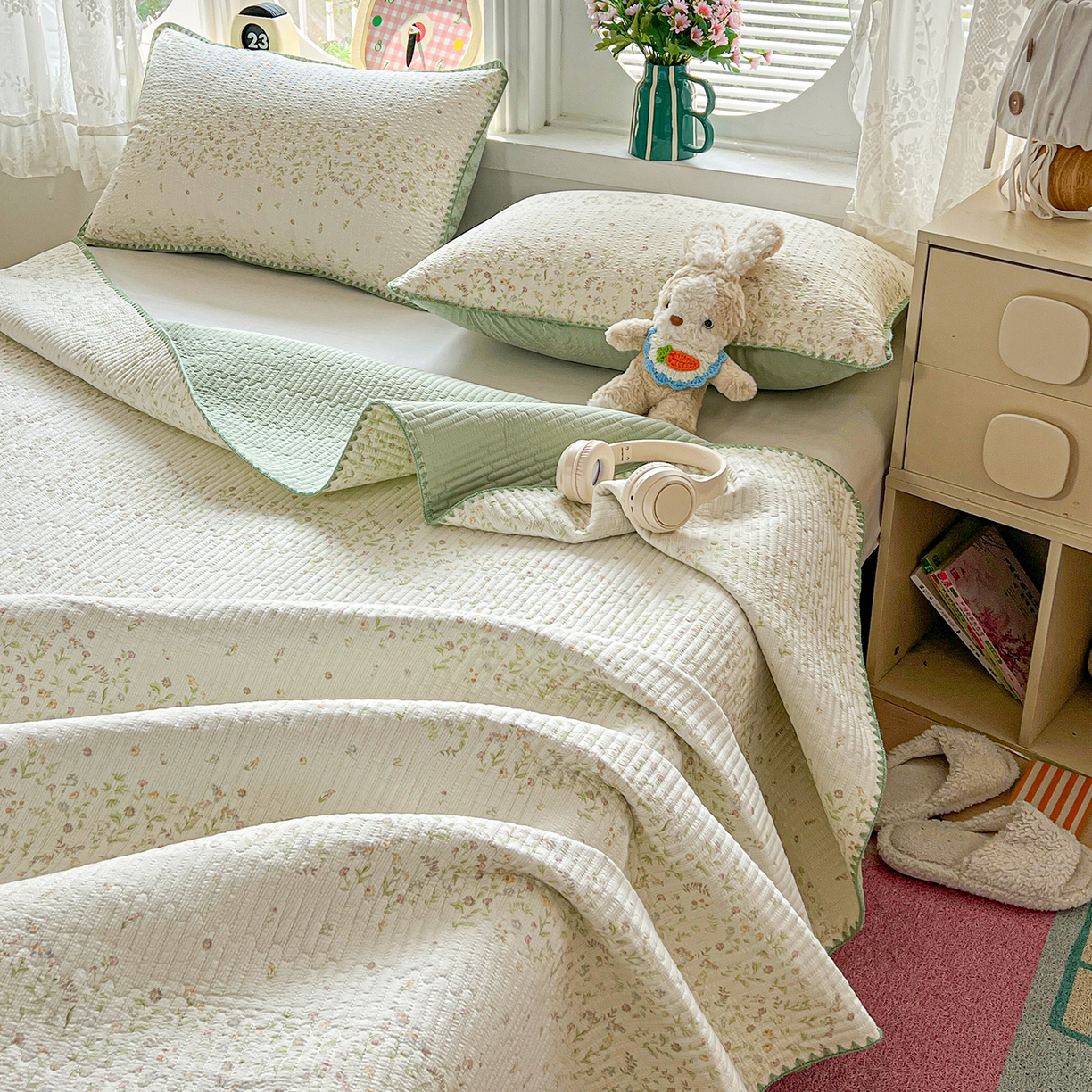 91家纺网 家纺一手货源 找家纺 恒尚居 2026新款A类贝壳绣泡芙纱床盖四套件泡芙棉双层纱床垫床褥 绿叶紫花