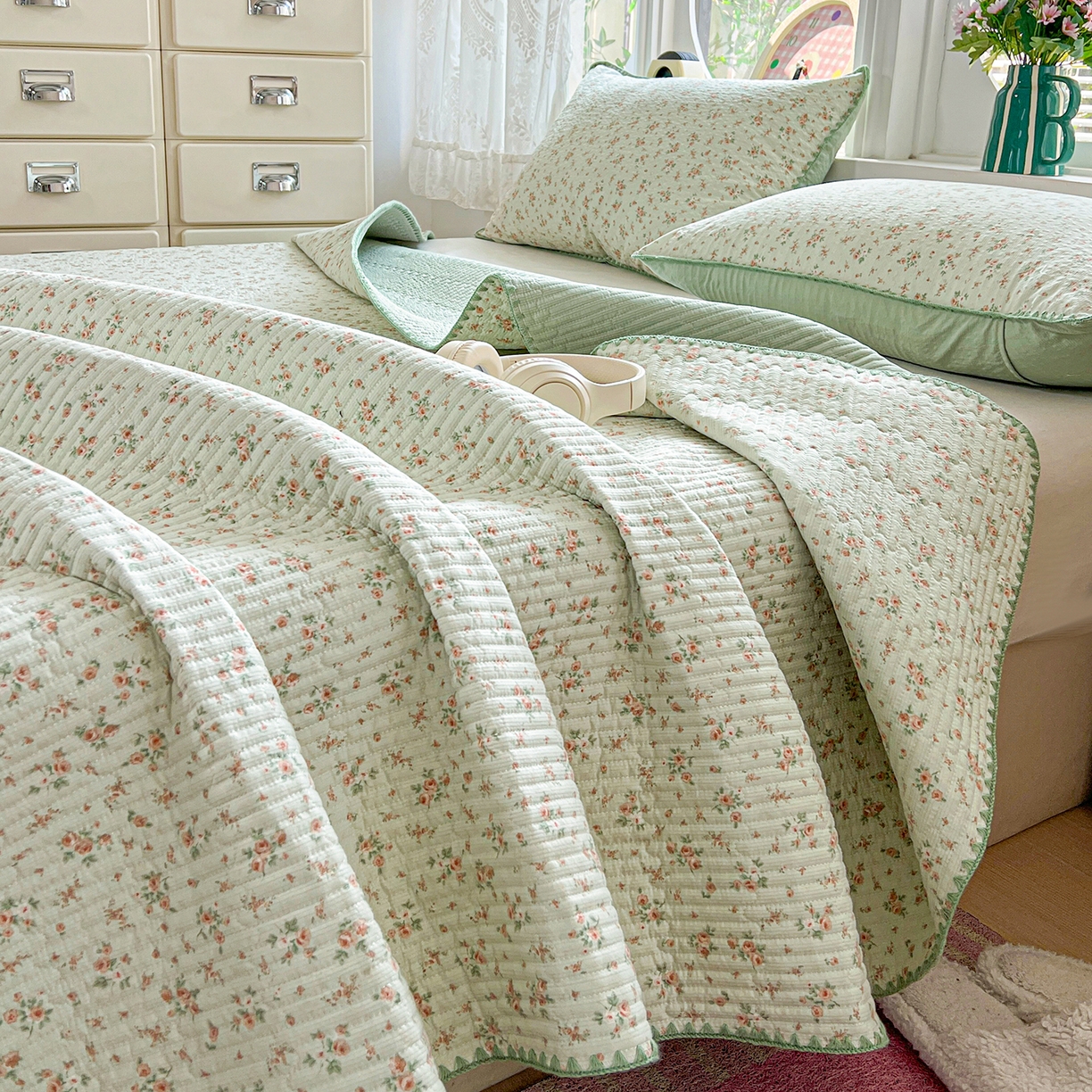 91家纺网 家纺一手货源 找家纺 恒尚居 2026新款A类贝壳绣泡芙纱床盖四套件泡芙棉双层纱床垫床褥 绿野日记