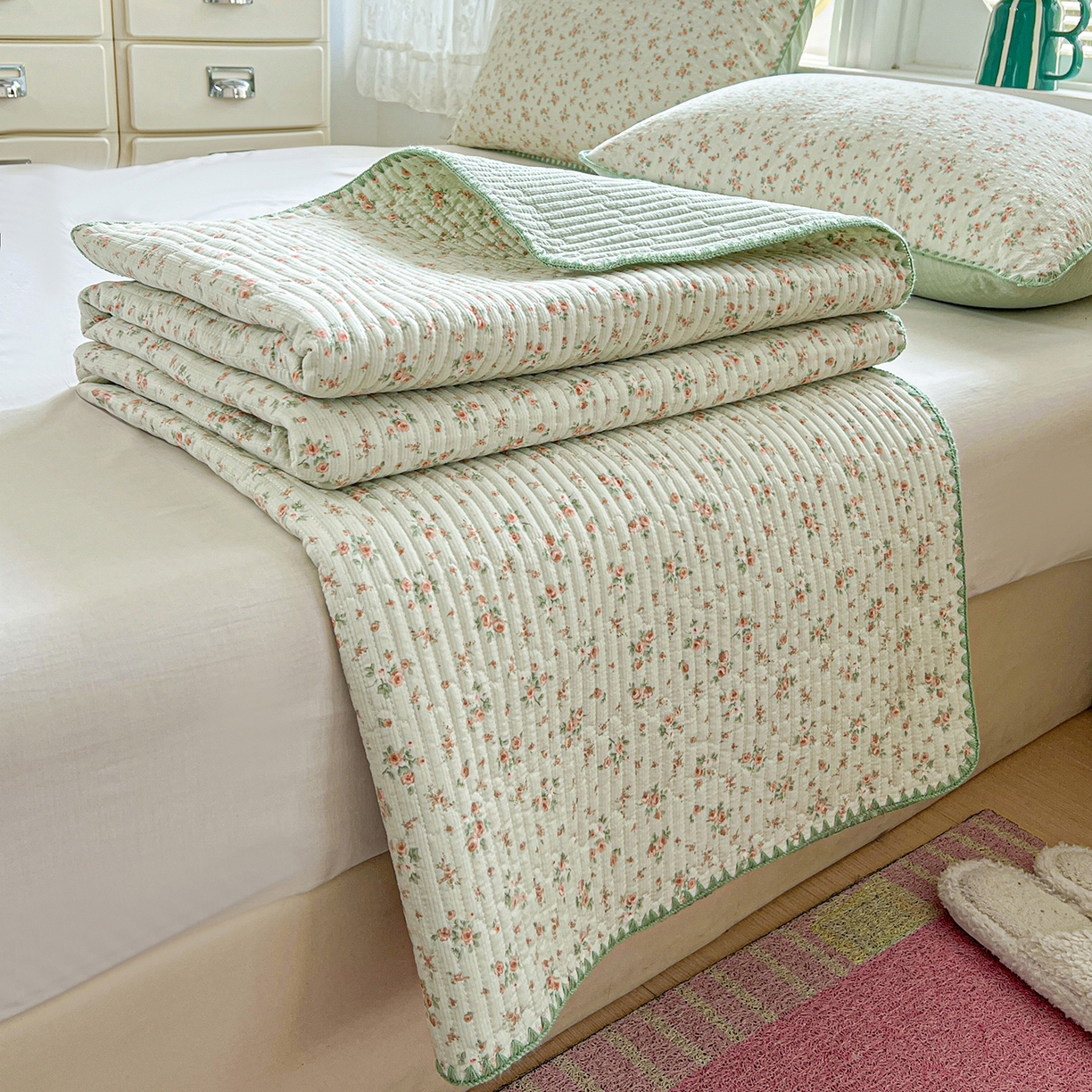 91家纺网 家纺一手货源 找家纺 恒尚居 2026新款A类贝壳绣泡芙纱床盖四套件泡芙棉双层纱床垫床褥 绿野日记