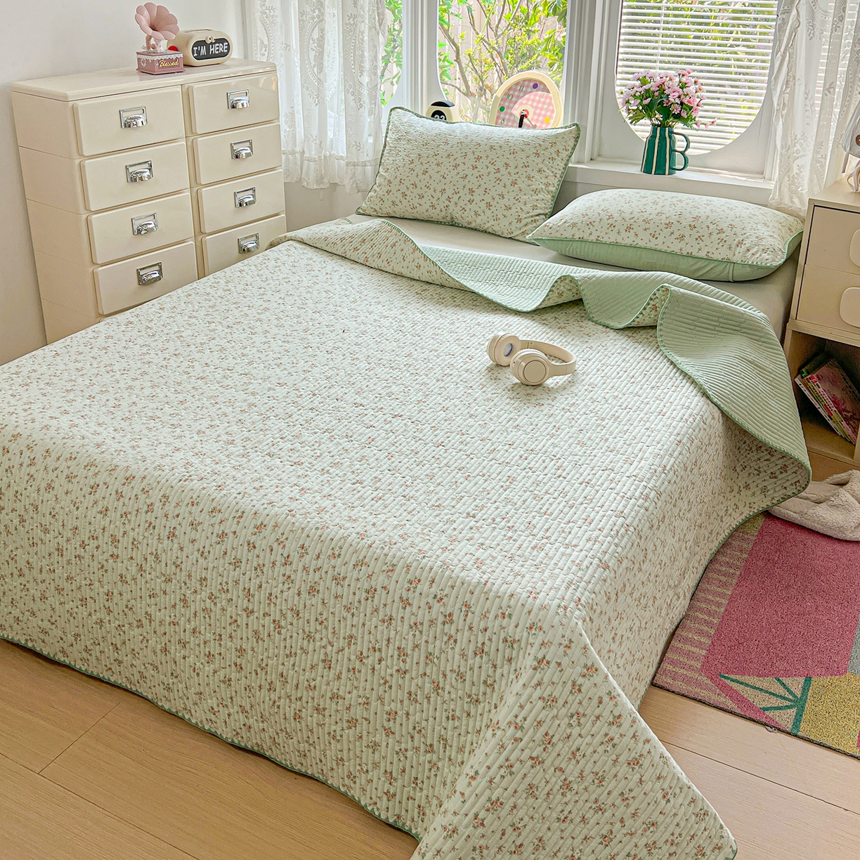 91家纺网 家纺一手货源 找家纺 恒尚居 2026新款A类贝壳绣泡芙纱床盖四套件泡芙棉双层纱床垫床褥 绿野日记