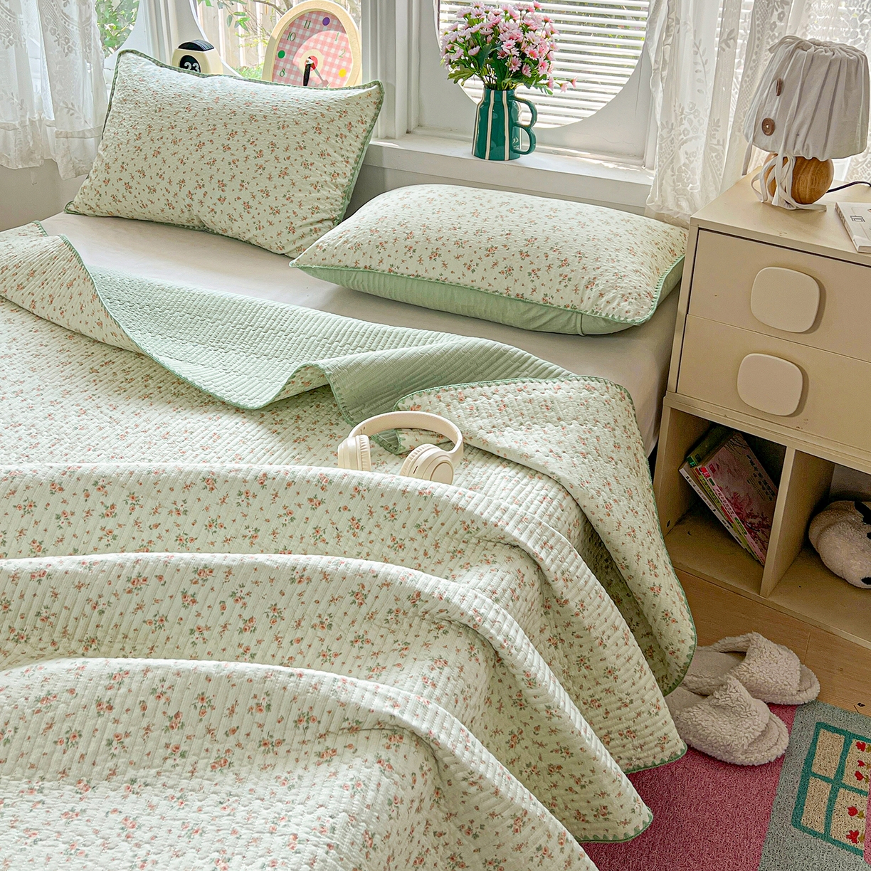 91家纺网 家纺一手货源 找家纺 恒尚居 2026新款A类贝壳绣泡芙纱床盖四套件泡芙棉双层纱床垫床褥 绿野日记