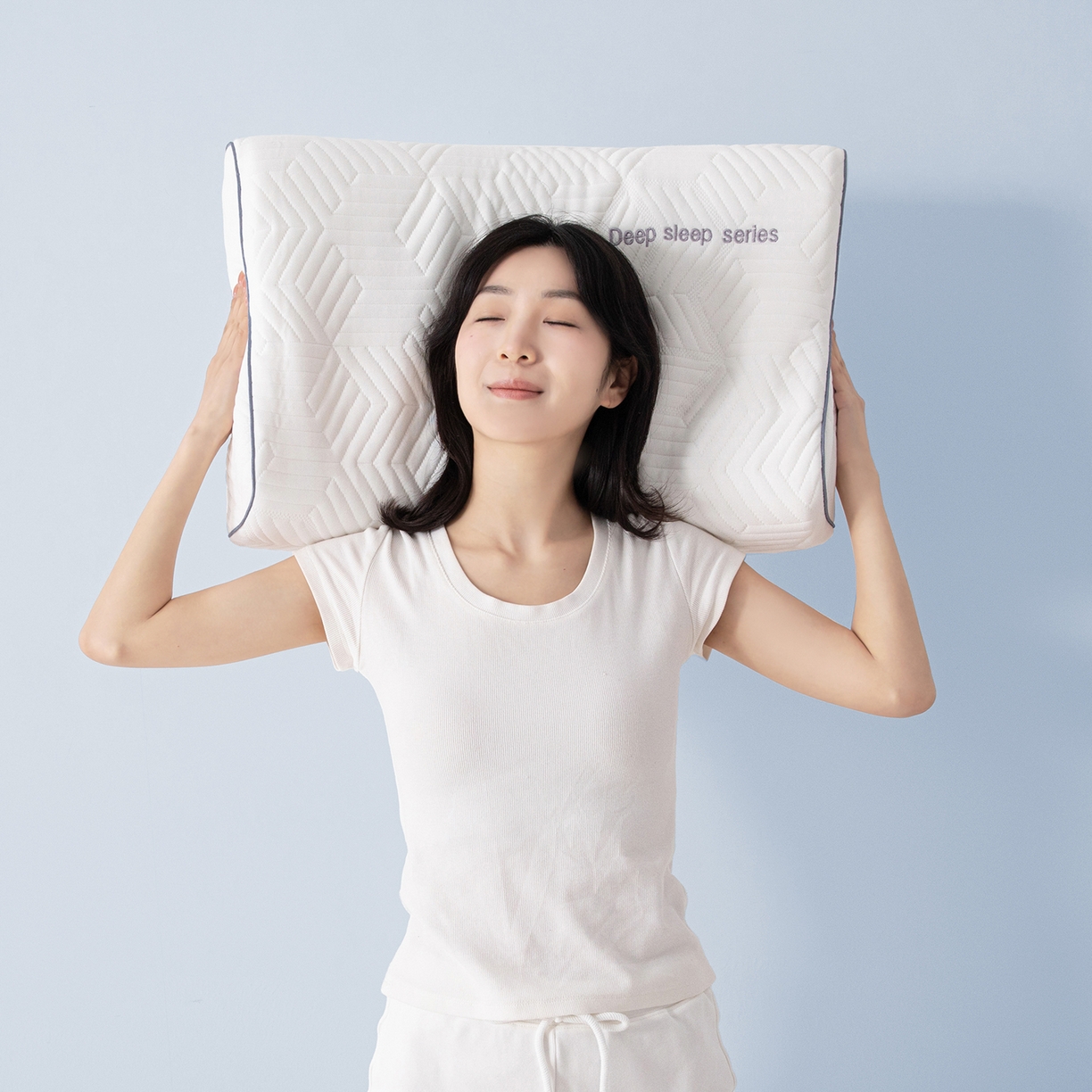 91家纺网 家纺一手货源 找家纺 贵夫人 2026春夏新款刺绣款太空记忆枕 枕头枕芯 刺绣款太空记忆枕-低枕