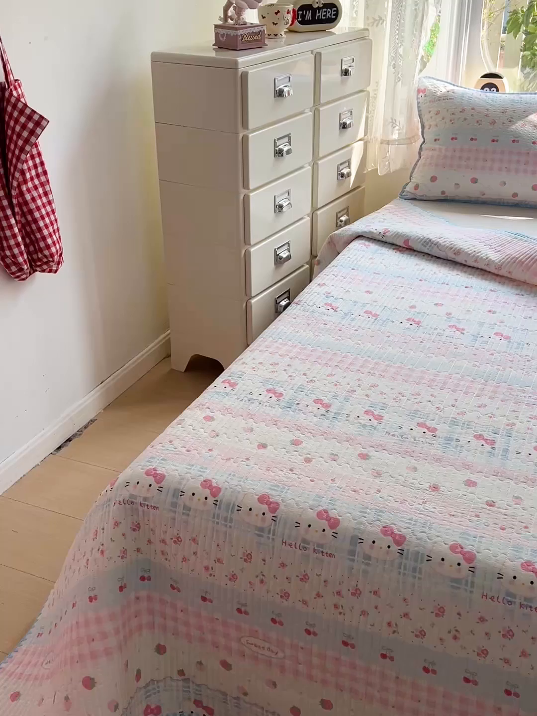 91家纺网 家纺一手货源 找家纺 恒尚居 2026新款A类贝壳绣泡芙纱床盖四套件泡芙棉双层纱床垫床褥 草莓kt