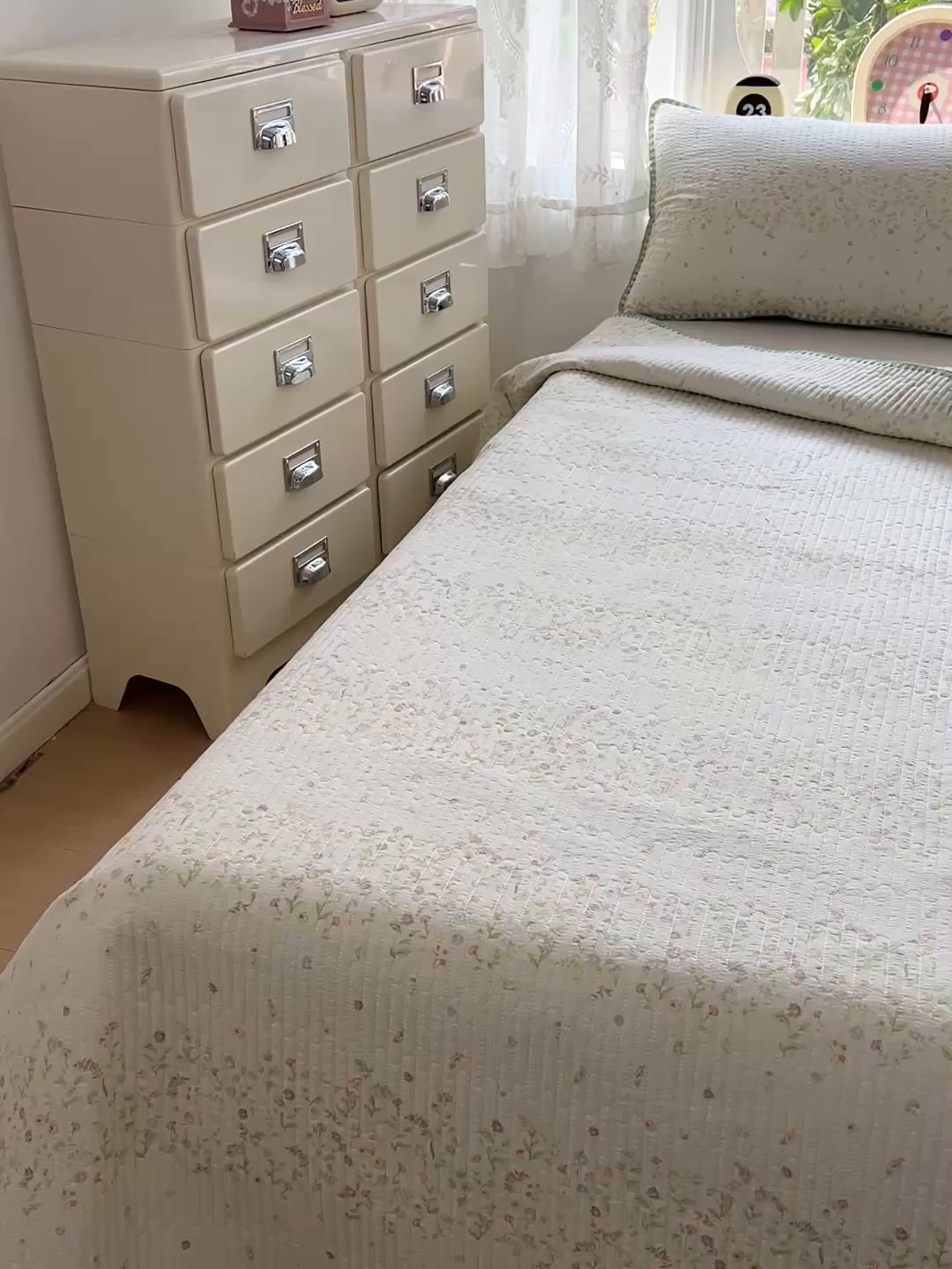 91家纺网 家纺一手货源 找家纺 恒尚居 2026新款A类贝壳绣泡芙纱床盖四套件泡芙棉双层纱床垫床褥 绿叶紫花