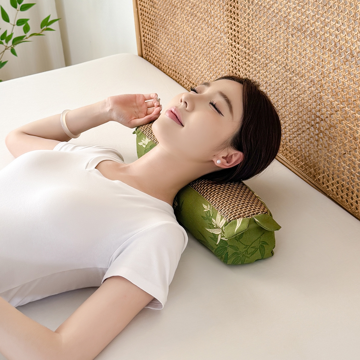 91家纺网 家纺一手货源 找家纺 贵夫人 2026春夏新款艾草竹叶藤席枕 枕头枕芯 绿色-一只装