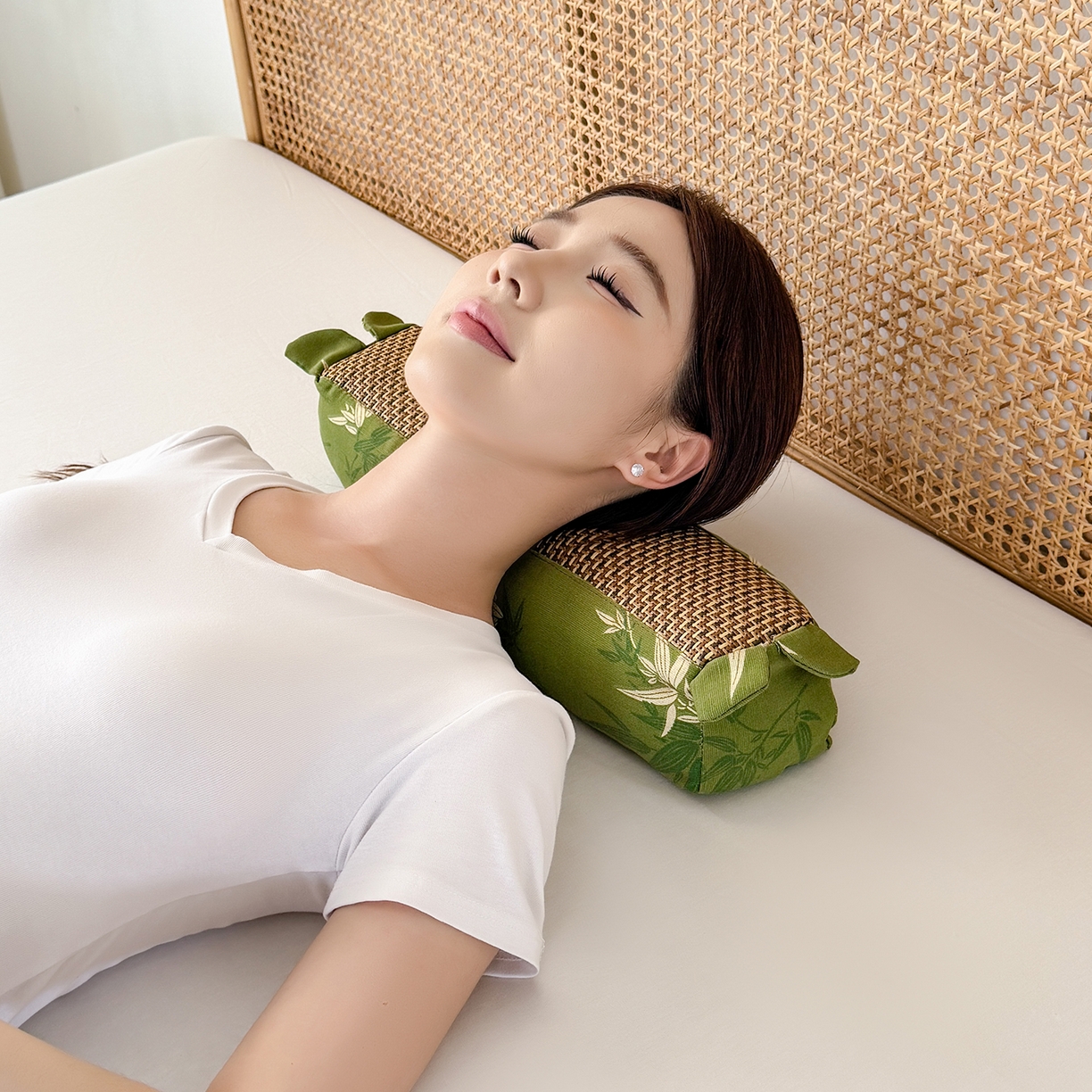 91家纺网 家纺一手货源 找家纺 贵夫人 2026春夏新款艾草竹叶藤席枕 枕头枕芯 绿色-一对装