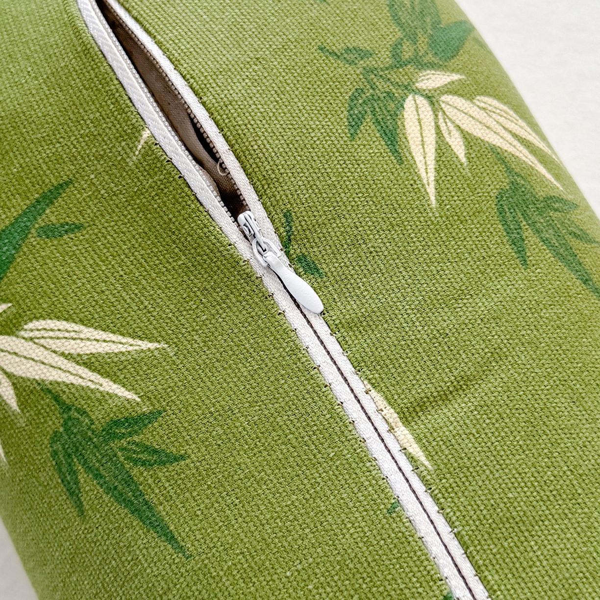 91家纺网 家纺一手货源 找家纺 贵夫人 2026春夏新款艾草竹叶藤席枕 枕头枕芯 绿色-一对装