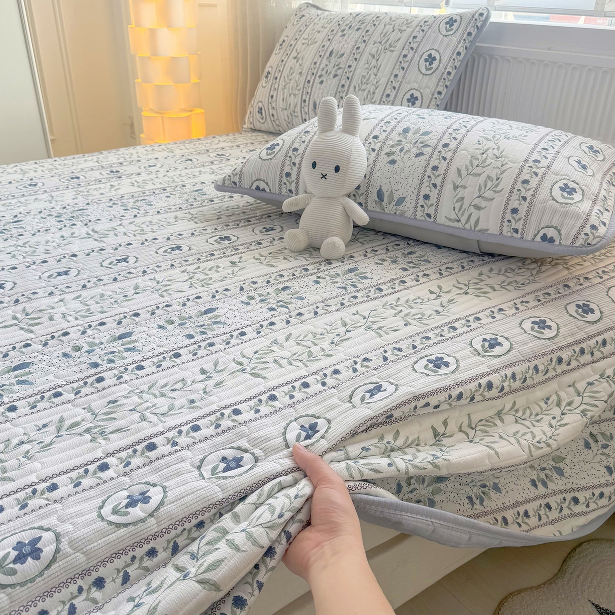 91家纺网 家纺一手货源 找家纺 悠米悠家 2026春夏新款木棉双层纱单床盖 床盖单件 青屿花园