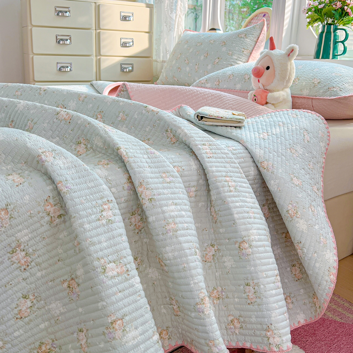 91家纺网 家纺一手货源 找家纺 恒尚居 2026新款A类贝壳绣泡芙纱床盖四套件泡芙棉双层纱床垫床褥 清新粉玫瑰