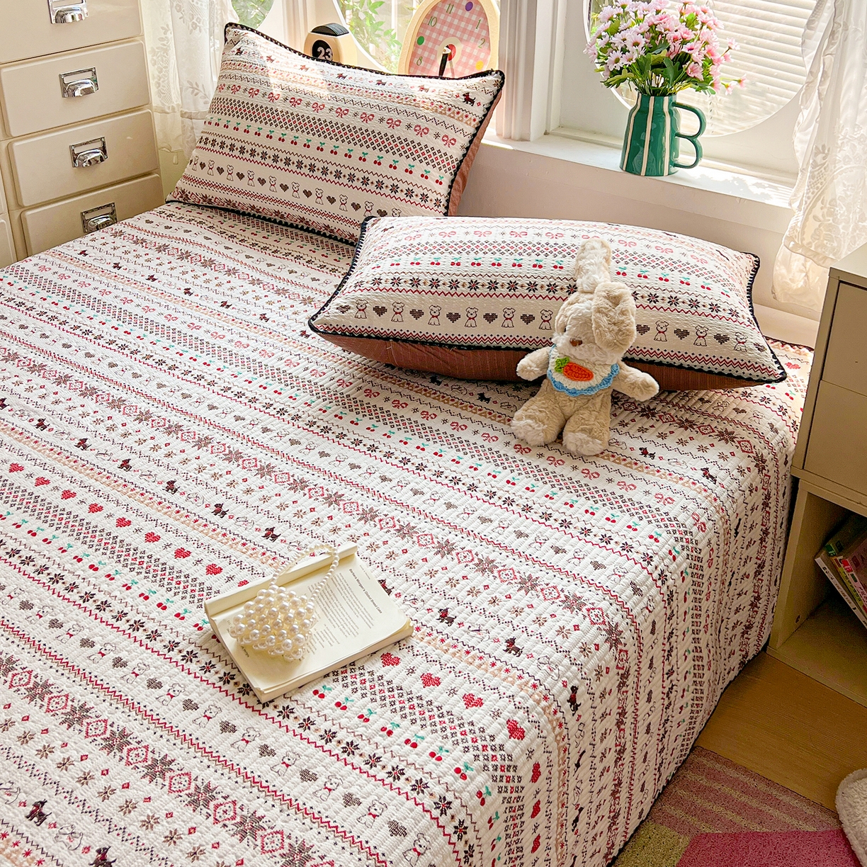 91家纺网 家纺一手货源 找家纺 恒尚居 2026新款A类贝壳绣泡芙纱床盖四套件泡芙棉双层纱床垫床褥 费尔岛小狗