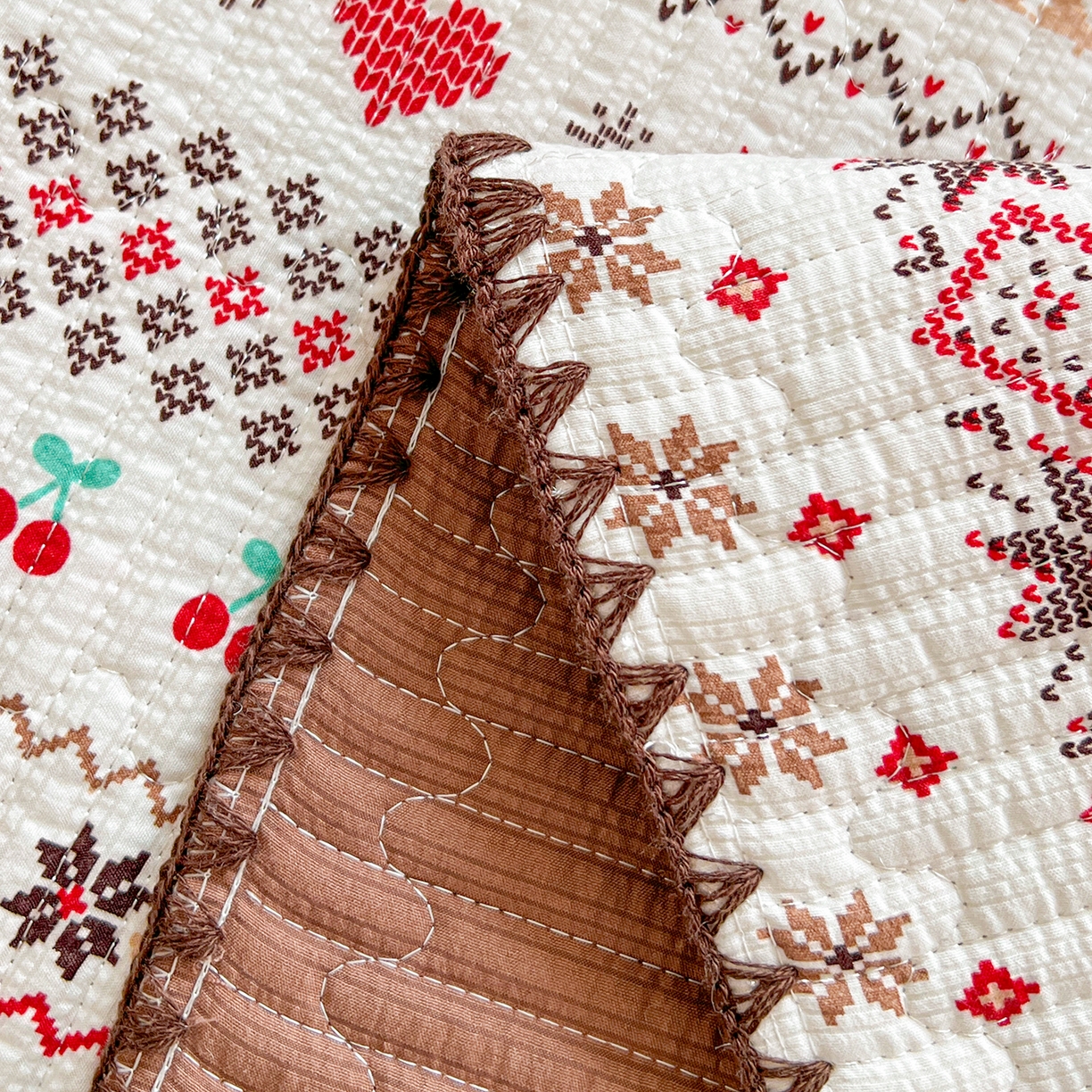 91家纺网 家纺一手货源 找家纺 恒尚居 2026新款A类贝壳绣泡芙纱床盖四套件泡芙棉双层纱床垫床褥 费尔岛小狗