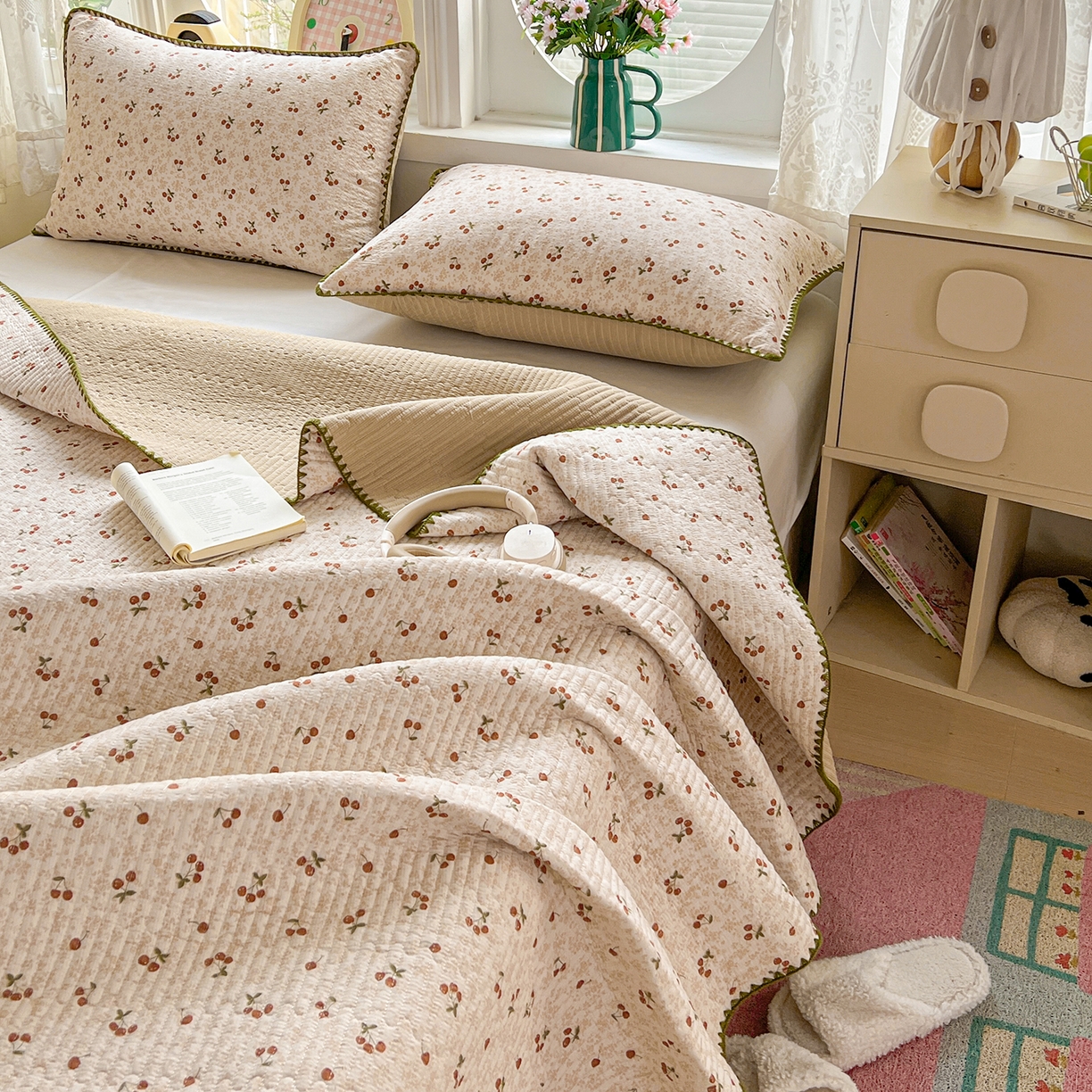 91家纺网 家纺一手货源 找家纺 恒尚居 2026新款A类贝壳绣泡芙纱床盖四套件泡芙棉双层纱床垫床褥 满地樱桃