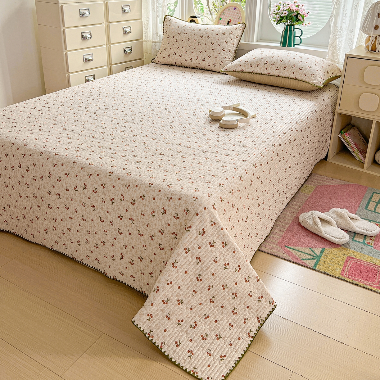 91家纺网 家纺一手货源 找家纺 恒尚居 2026新款A类贝壳绣泡芙纱床盖四套件泡芙棉双层纱床垫床褥 满地樱桃