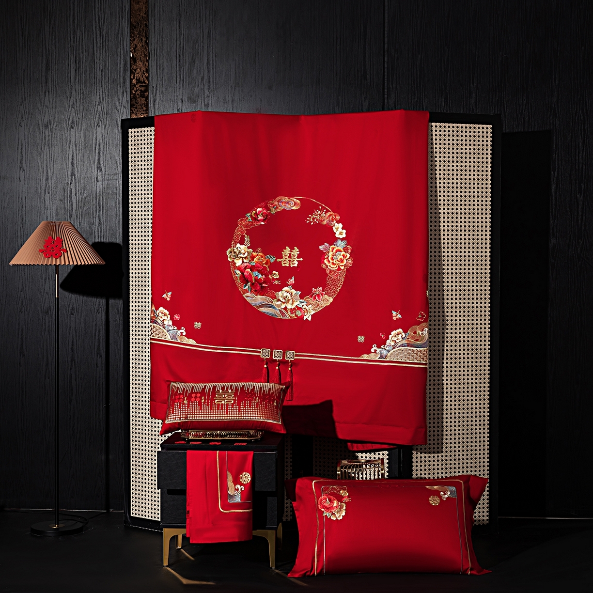 91家纺网 家纺一手货源 找家纺 蒂爵 2026婚庆新疆长绒棉纯棉原版大绣花婚庆四件套多件套340系列 盛世红妆