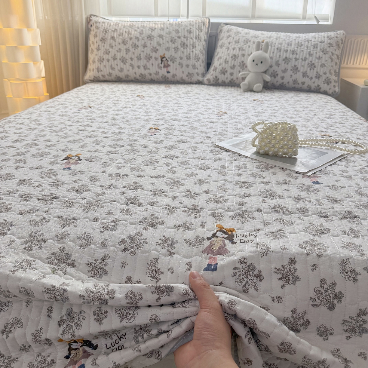 91家纺网 家纺一手货源 找家纺 悠米悠家 2026春夏新款木棉双层纱单床盖 床盖单件 晨间花园