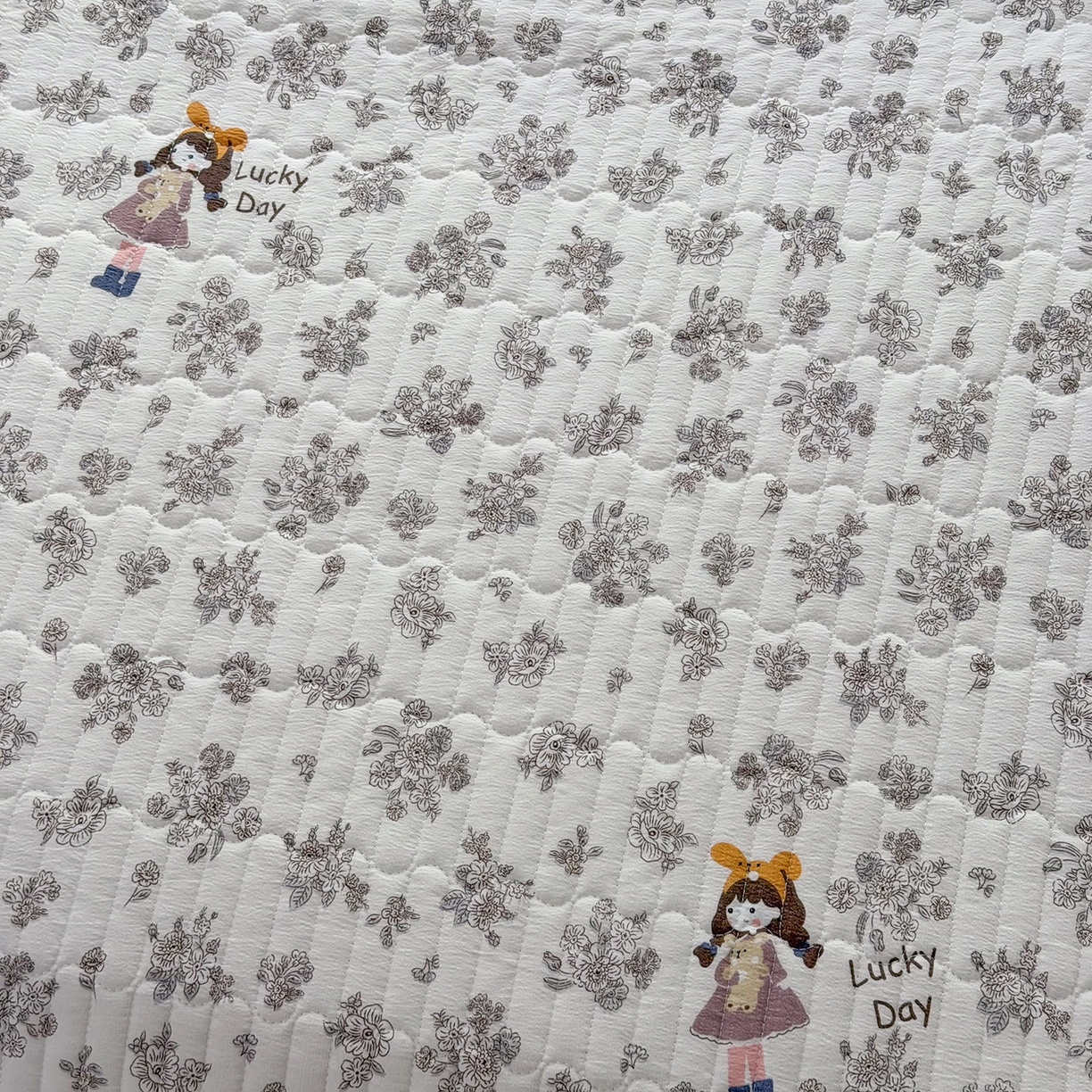 91家纺网 家纺一手货源 找家纺 悠米悠家 2026春夏新款木棉双层纱单床盖 床盖单件 晨间花园