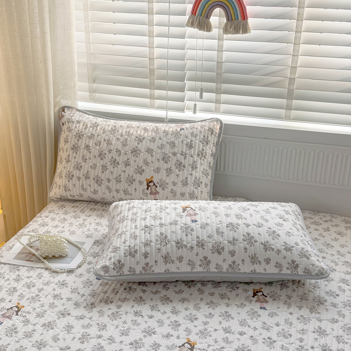 91家纺网 家纺一手货源 找家纺 悠米悠家 2026春夏新款木棉双层纱单床盖 床盖单件 晨间花园