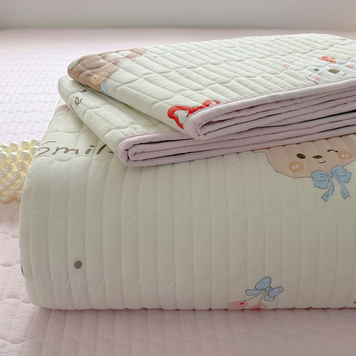 91家纺网 家纺一手货源 找家纺 悠米悠家 2026春夏新款木棉双层纱单床盖 床盖单件 萌趣派对