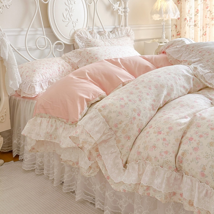 91家纺网 家纺一手货源 找家纺 瑞宝 2026新款全棉碎花AB夹棉床裙四件套系列 浅夏