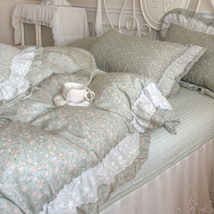 91家纺网 家纺一手货源 找家纺 瑞宝 2026新款全棉碎花AB夹棉床裙四件套系列 豆蔻