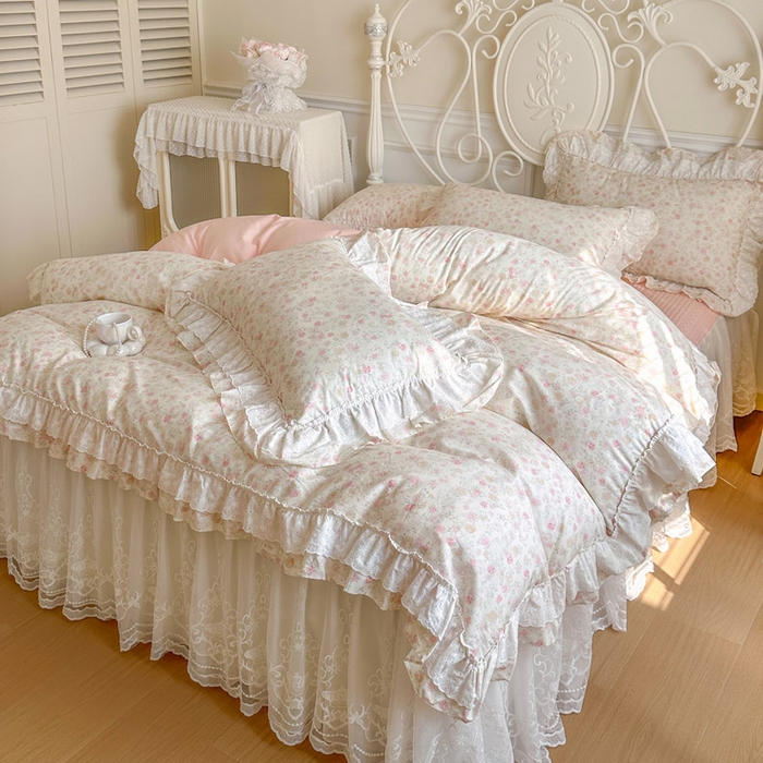 91家纺网 家纺一手货源 找家纺 瑞宝 2026新款全棉碎花AB夹棉床裙四件套系列 浅夏