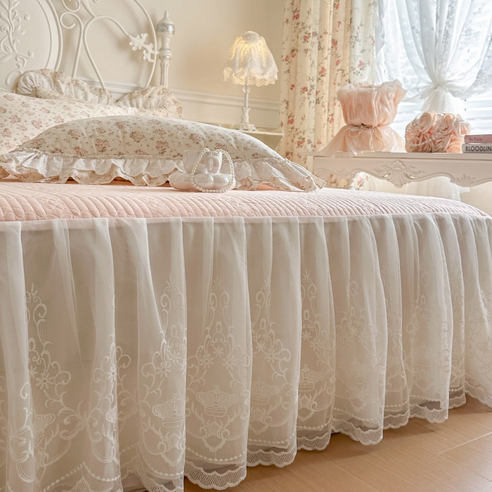 91家纺网 家纺一手货源 找家纺 瑞宝 2026新款全棉碎花AB夹棉床裙四件套系列 罗拉小姐