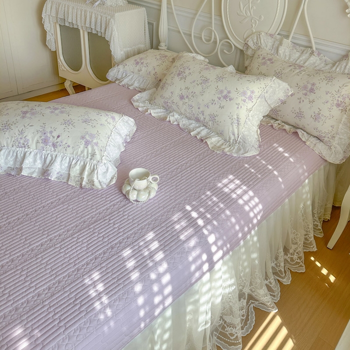 91家纺网 家纺一手货源 找家纺 瑞宝 2026新款全棉碎花AB夹棉床裙四件套系列 紫樱