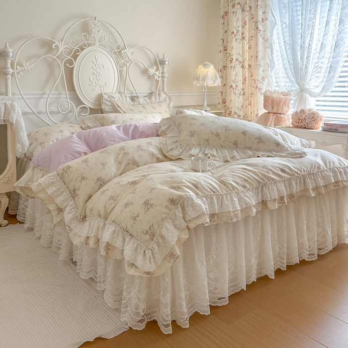 91家纺网 家纺一手货源 找家纺 瑞宝 2026新款全棉碎花AB夹棉床裙四件套系列 桃夭夭