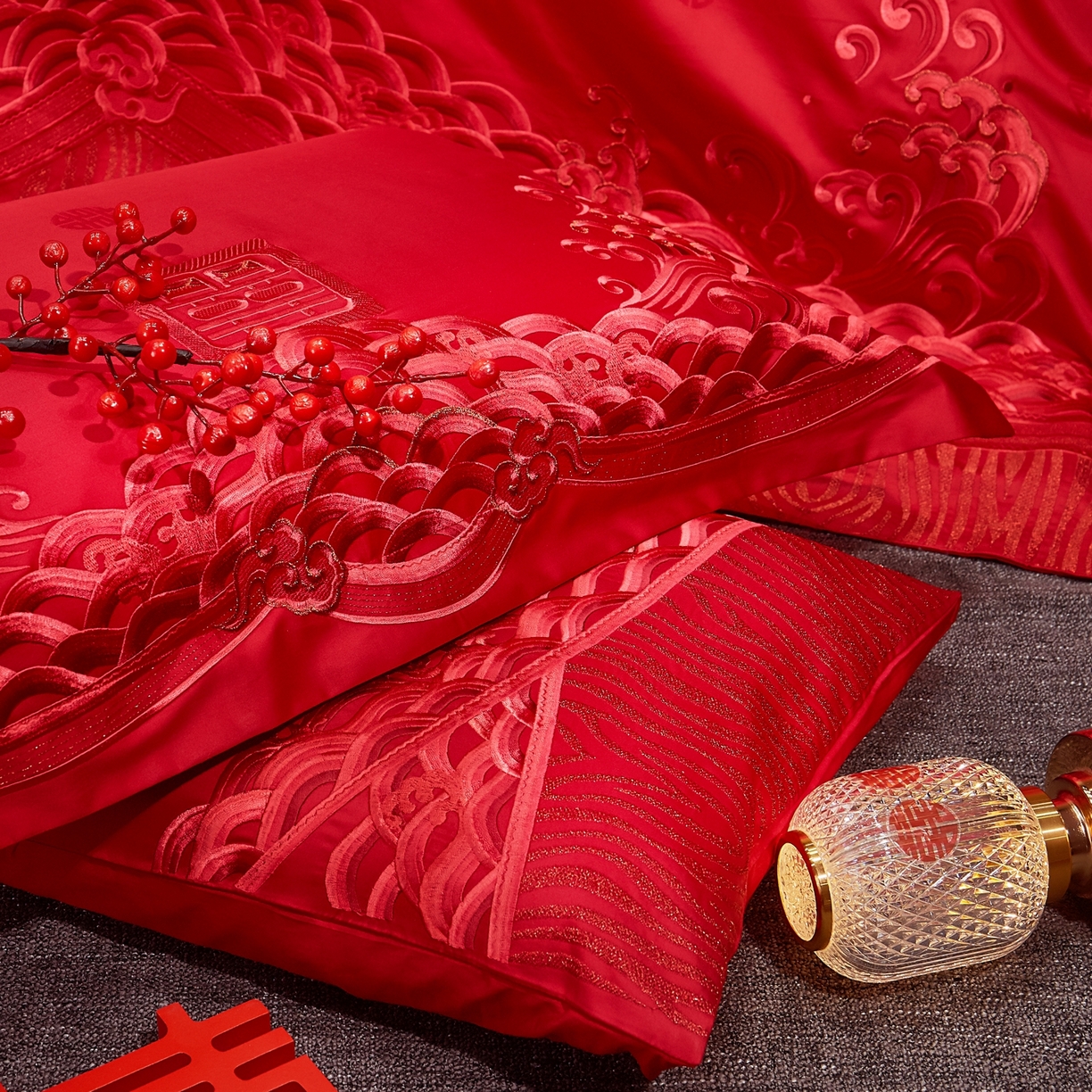 91家纺网 家纺一手货源 找家纺 蒂爵 2026婚庆新疆长绒棉纯棉原版大绣花婚庆四件套多件套340系列 龙凤王朝红