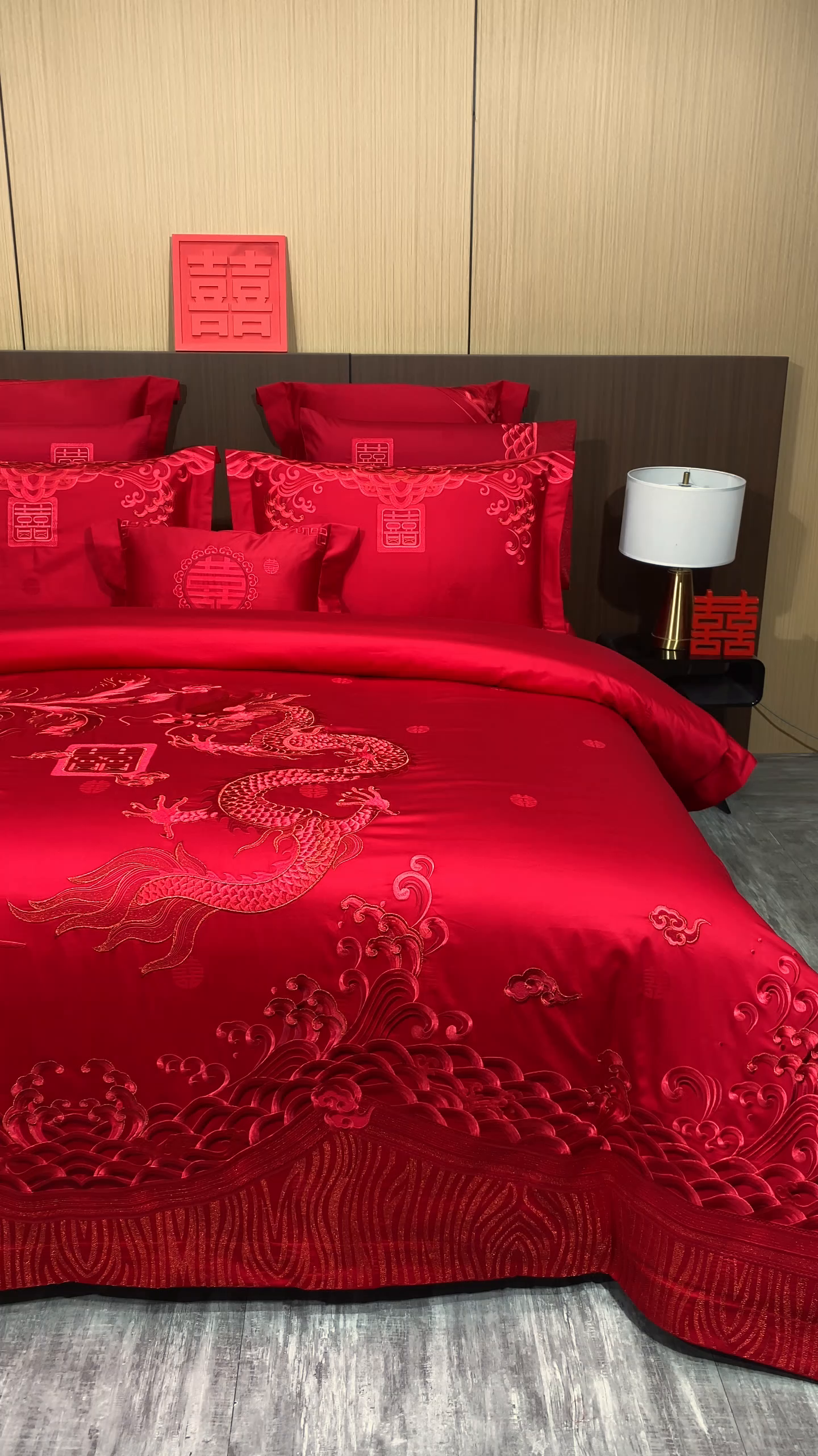 91家纺网 家纺一手货源 找家纺 蒂爵 2026婚庆新疆长绒棉纯棉原版大绣花婚庆四件套多件套340系列 龙凤王朝红
