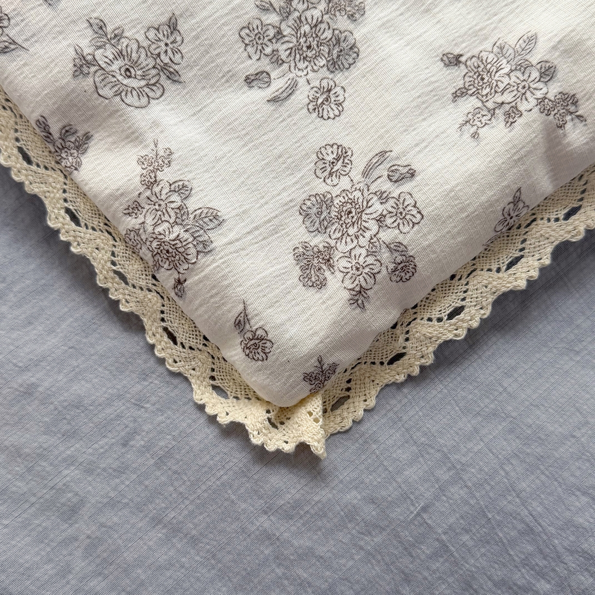 91家纺网 家纺一手货源 找家纺 悠米悠家 2026春夏新款木棉双层纱单夏被夏凉被空调被 晨间花园