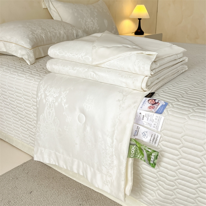 91家纺网 家纺一手货源 找家纺 （总）大麦家纺 2026年高精密锦缎提花夏被四件套