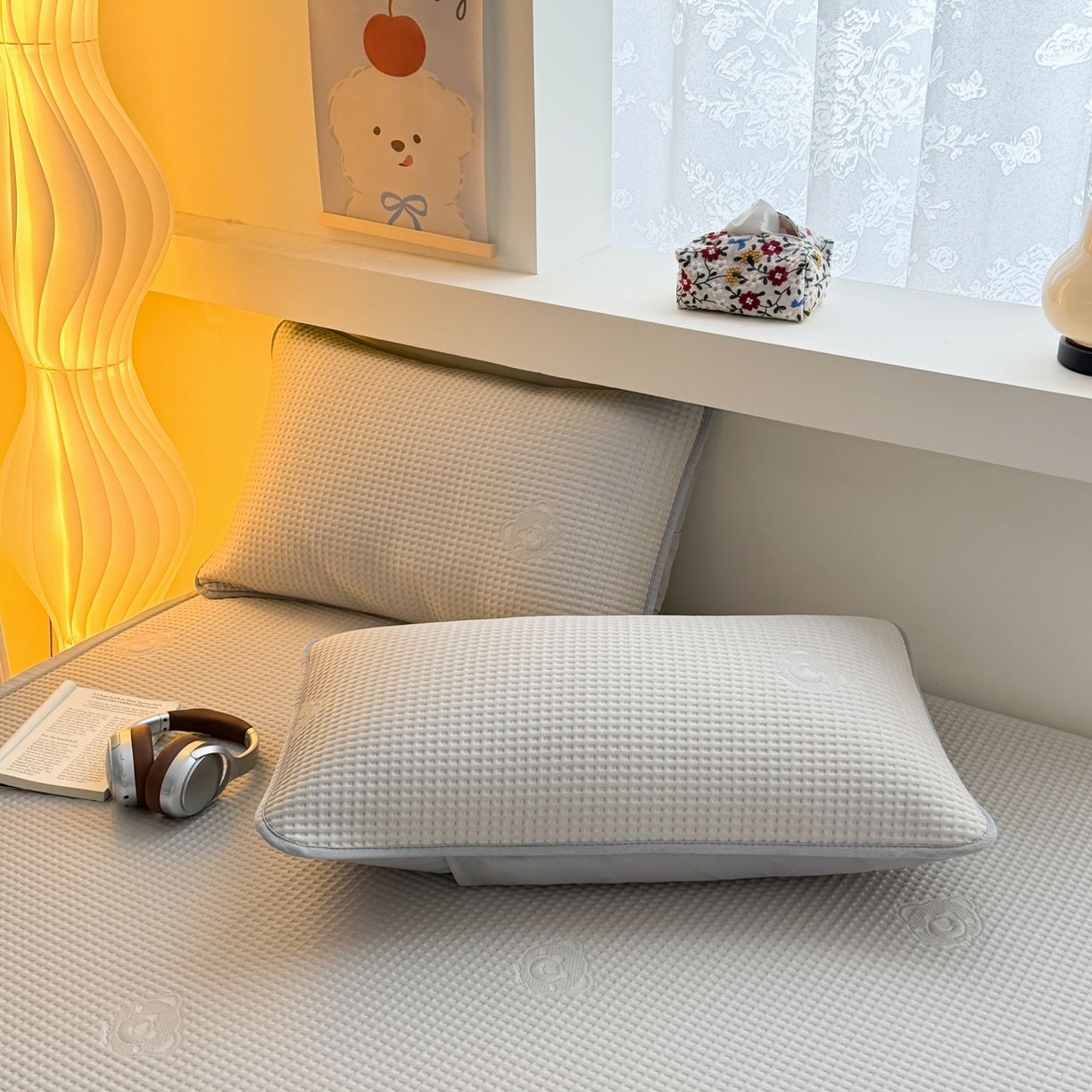 91家纺网 家纺一手货源 找家纺 欧邦 2026新款华夫格小熊系列凉感冰豆豆凉席款 小熊浅卡其