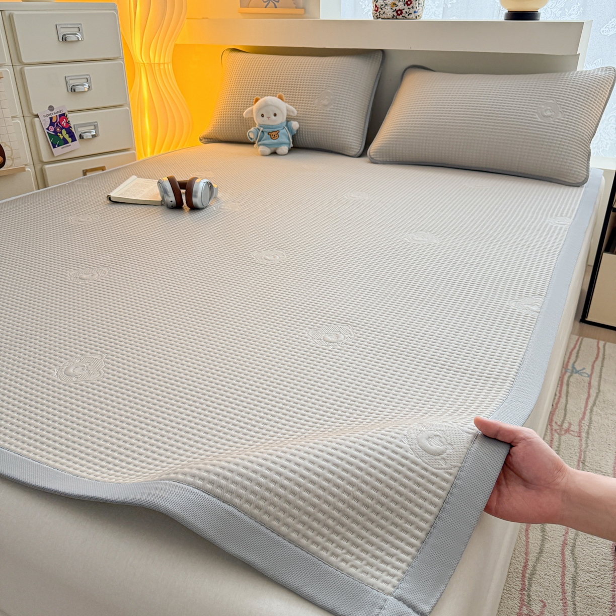 欧邦 2026新款华夫格小熊系列凉感冰豆豆凉席款 小熊浅卡其