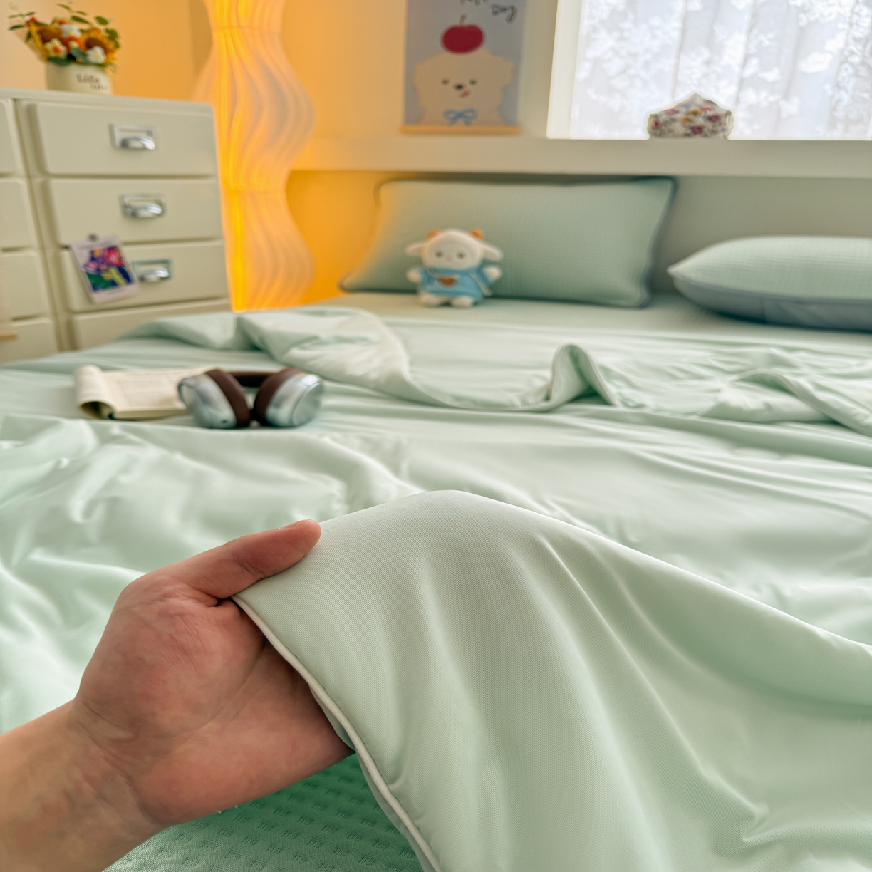 91家纺网 家纺一手货源 找家纺 欧邦 2026新款华夫格小熊系列凉感冰豆豆凉席款 小熊水绿