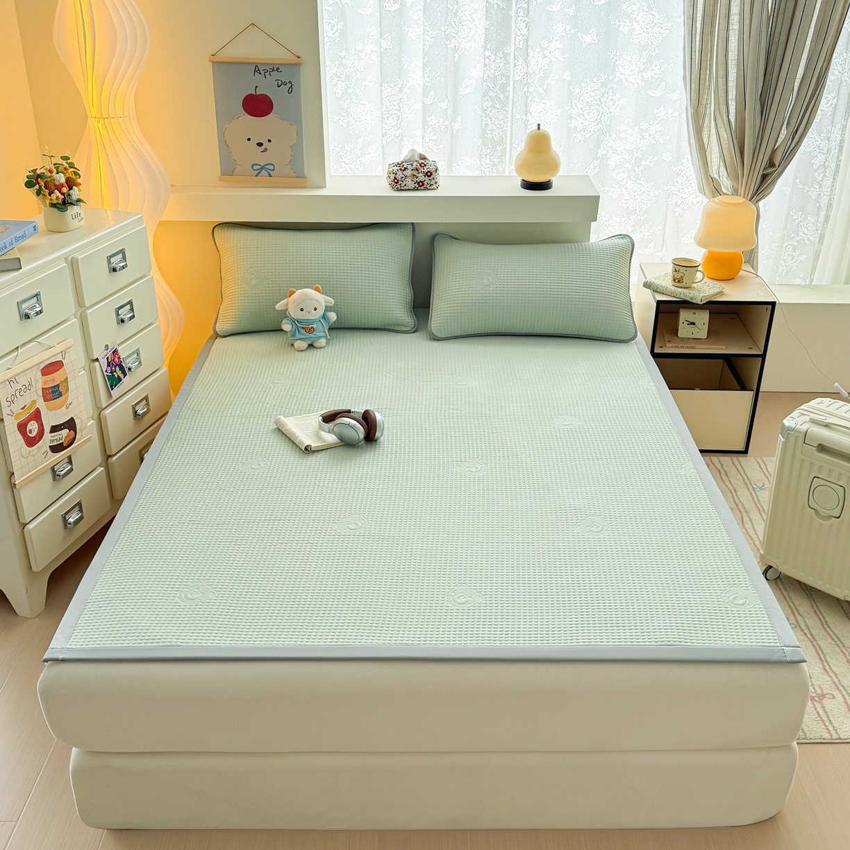 91家纺网 家纺一手货源 找家纺 欧邦 2026新款华夫格小熊系列凉感冰豆豆凉席款 小熊水绿