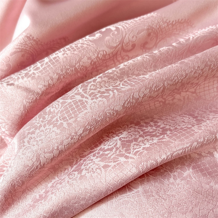 91家纺网 家纺一手货源 找家纺 大麦家纺 2026年高精密锦缎提花夏被四件套 梦网-粉